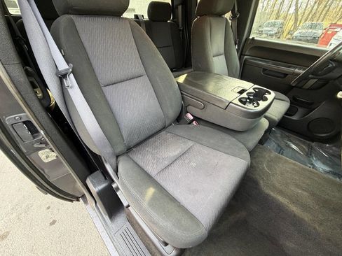 Used 2011 Chevrolet Silverado 1500 LT w/ All-Star Edition AWD/4WD image 13