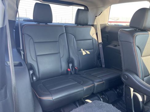 Used 2021 GMC Acadia AT4 w/ Technology Package image 4