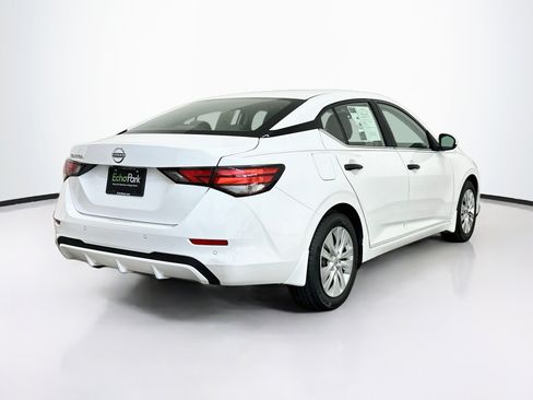Used 2024 Nissan Sentra S FWD image 9