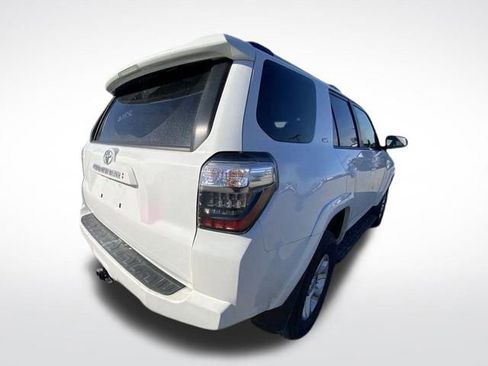 Used 2024 Toyota 4Runner SR5 Premium image 8