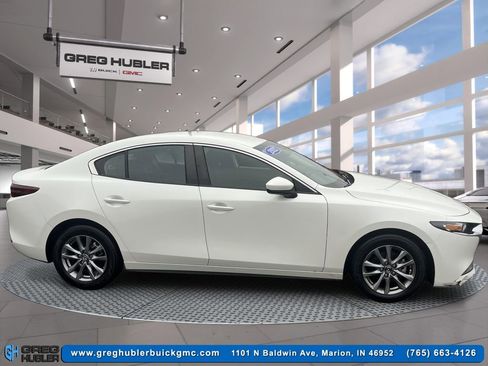 Used 2021 MAZDA MAZDA3 s image 4