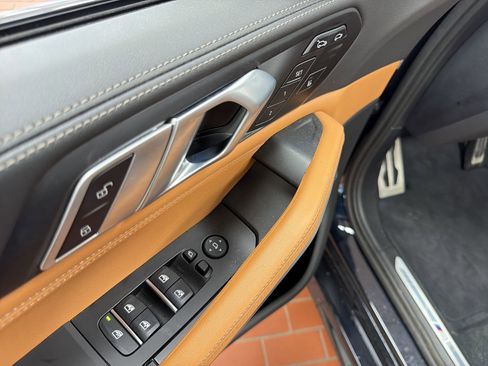 Used 2024 BMW X6 xDrive40i w/ Executive Package image 21