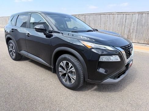 Used 2022 Nissan Rogue SV FWD image 4