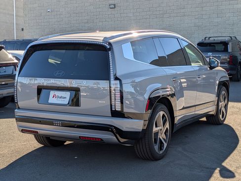 New 2026 Hyundai Ioniq 9 Limited image 4