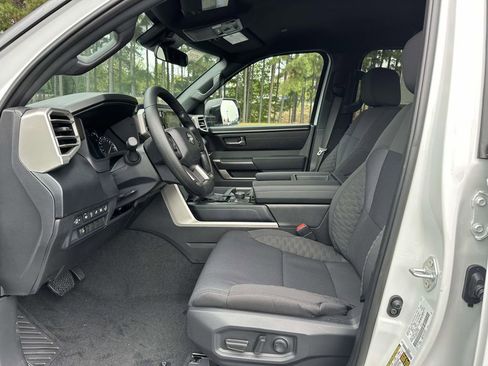New 2026 Toyota Tundra SR5 w/ SR5 Convenience Package AWD/4WD image 15