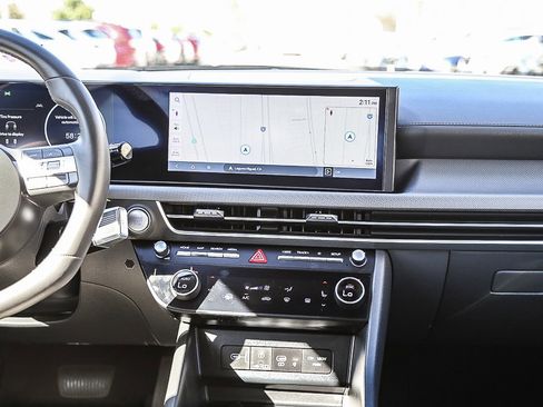 Certified 2024 Hyundai Sonata SEL w/ Convenience Package image 13