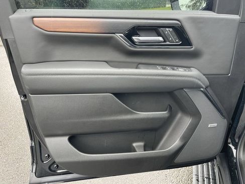 New 2026 GMC Yukon XL Denali w/ Sun & Power Step Package image 23