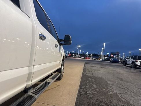 Used 2019 Ford F350 Lariat w/ Lariat Ultimate Package AWD/4WD image 18
