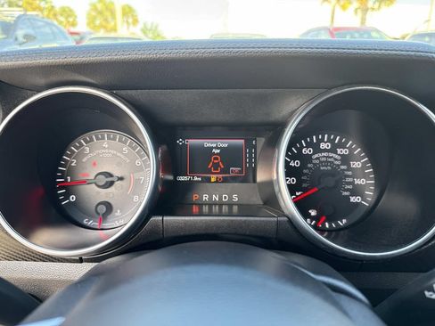 Used 2022 Ford Mustang Coupe RWD image 28