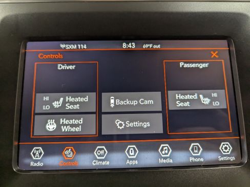 Used 2020 Jeep Cherokee Latitude Plus w/ Cold Weather Group AWD/4WD image 22