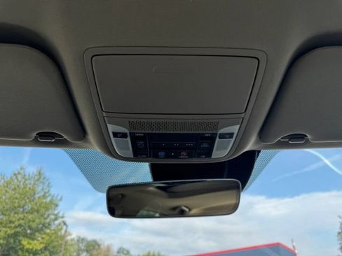 Used 2018 Acura TLX w/ Technology Package FWD image 18