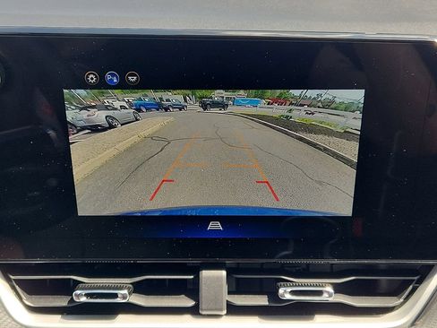 Certified 2026 Chevrolet Equinox LT w/ Convenience Package II AWD/4WD image 19