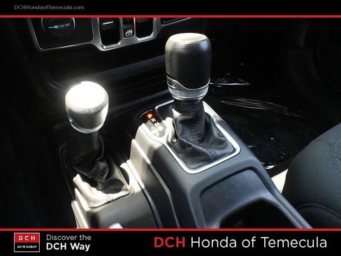 Used 2021 Jeep Gladiator Sport AWD/4WD image 10