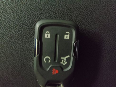 Used 2021 GMC Acadia AT4 AWD/4WD image 32