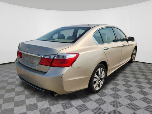 Used 2015 Honda Accord EX image 4