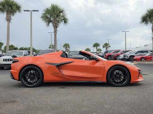 Used 2025 Chevrolet Corvette Z06 w/ Stealth Interior Trim Package RWD image 7