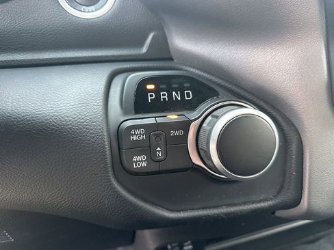 Used 2024 RAM 2500 Big Horn image 25