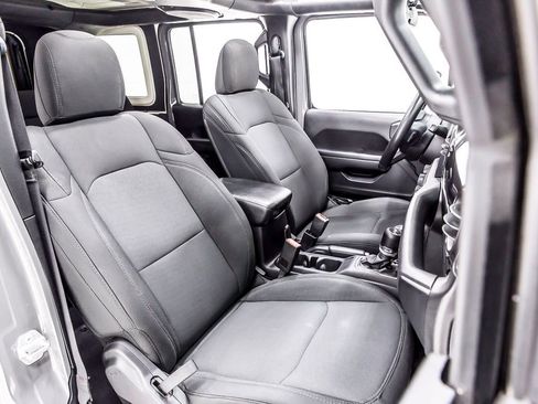 Used 2020 Jeep Wrangler Unlimited Sport image 30