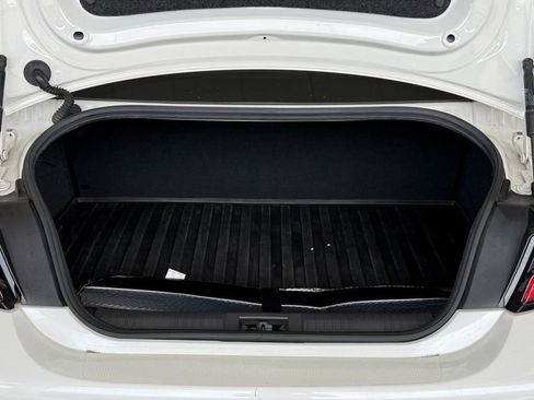 Used 2022 Toyota GR86 w/ ALL Weather Mat Package (TMS) RWD image 8