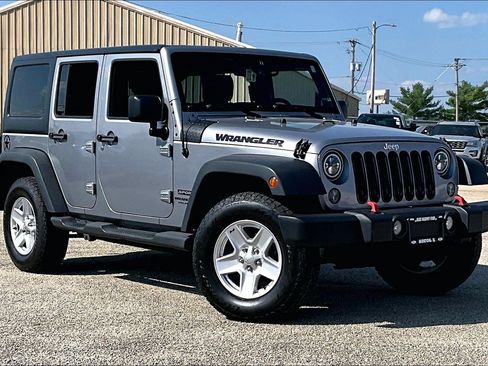 Used 2015 Jeep Wrangler Unlimited Sport w/ Quick Order Package 24S AWD/4WD image 35