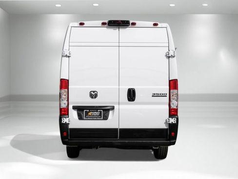 Used 2023 RAM ProMaster 3500 w/ Driver Convenience Group image 7