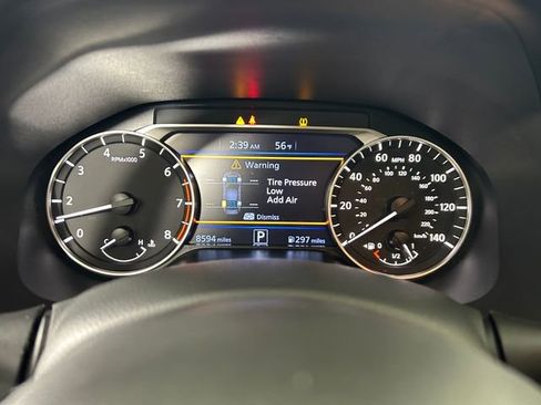 Used 2025 Nissan Altima 2.5 SR w/ SR Premium Package image 18