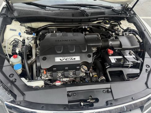 Used 2012 Honda Crosstour EX-L image 18