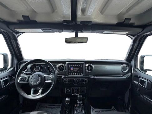 Used 2023 Jeep Wrangler Unlimited Sahara AWD/4WD image 10