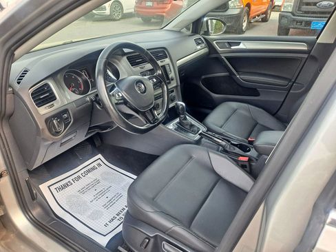 Used 2015 Volkswagen Golf TDI S FWD image 7