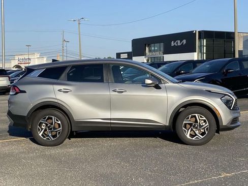 New 2024 Kia Sportage LX AWD/4WD image 2