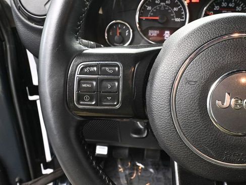 Used 2017 Jeep Wrangler Rubicon image 30