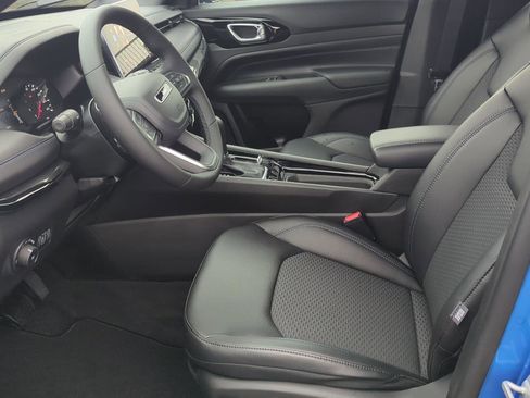 New 2026 Jeep Compass Latitude image 11