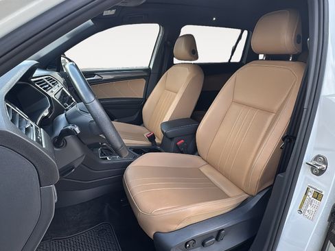 Used 2024 Volkswagen Tiguan SE R-Line FWD image 13