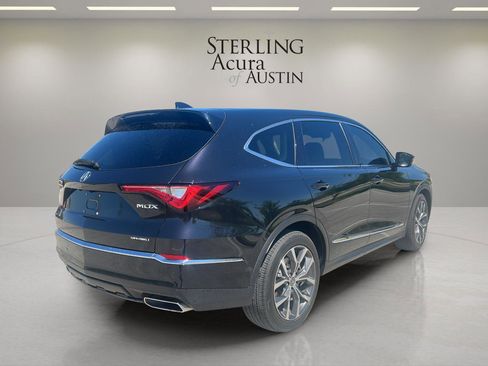 Used 2024 Acura MDX SH-AWD w/ Technology Package image 5