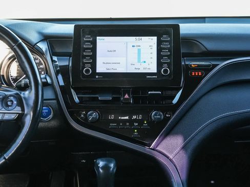 Used 2023 Toyota Camry SE image 13