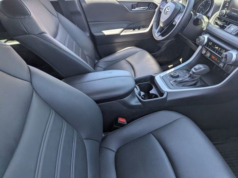 Used 2021 Toyota RAV4 XLE Premium AWD/4WD image 11