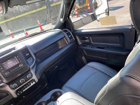 Used 2022 RAM 5500 Tradesman w/ Max Tow Package image 23