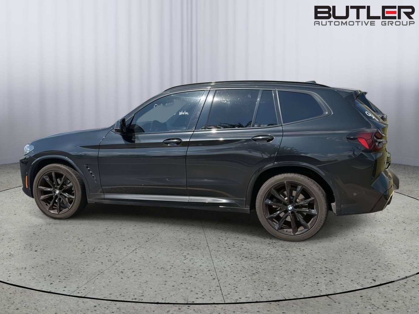 Used 2023 BMW X3 xDrive30i w/ M Sport Package AWD/4WD image 5