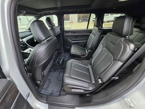 New 2025 Jeep Grand Cherokee L Limited w/ Trailer Tow Package image 21