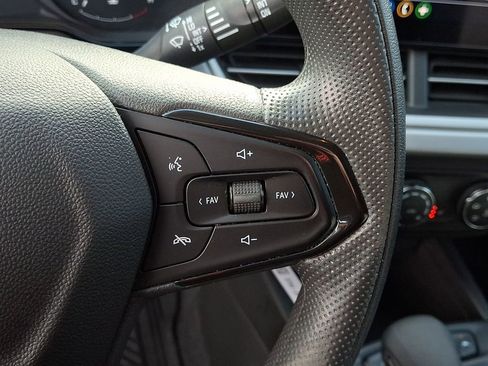 Used 2024 Chevrolet Trax LS w/ LS Convenience Package image 21