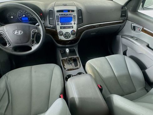 Used 2011 Hyundai Santa Fe GLS image 25