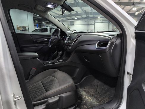 Used 2019 Chevrolet Equinox LT image 10