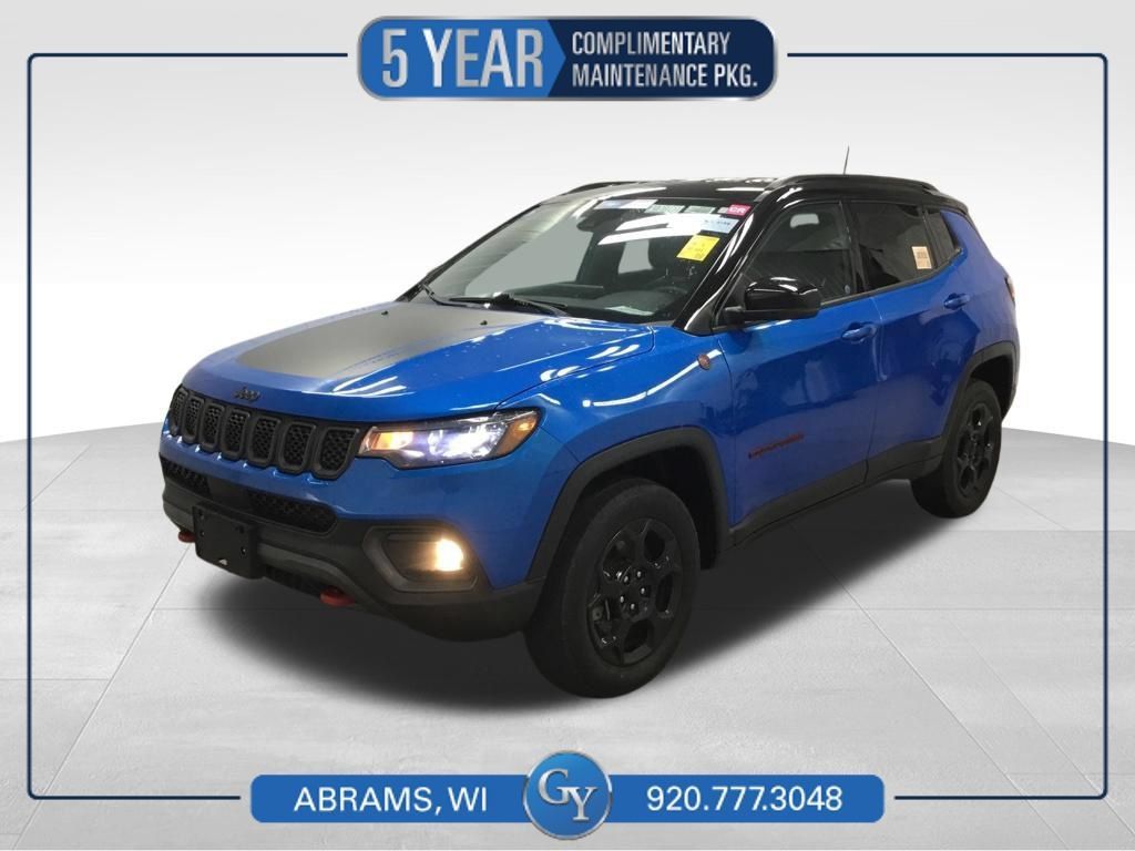Used 2023 Jeep Compass Trailhawk AWD/4WD image 1