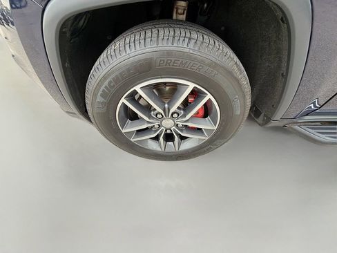 Used 2018 Jeep Grand Cherokee Laredo image 33