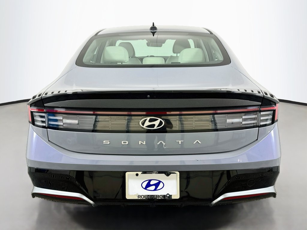 Used 2025 Hyundai Sonata SEL FWD image 6
