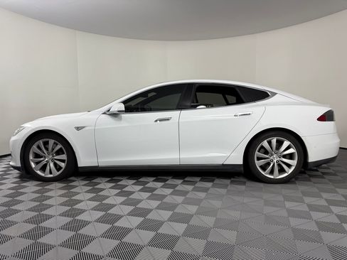 Used 2016 Tesla Model S 70D image 2