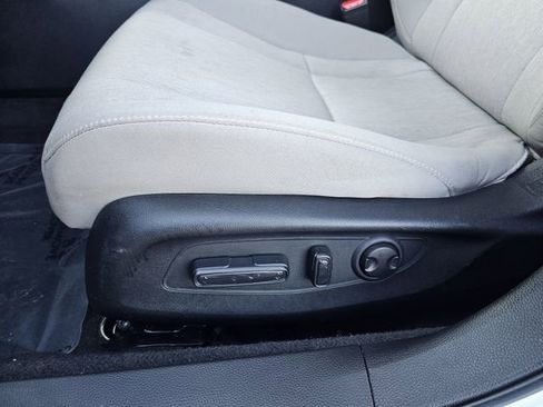 Used 2023 Honda Accord EX image 13