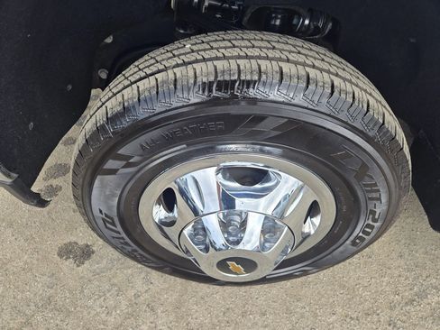 Used 2023 Chevrolet Silverado 3500 LT image 29