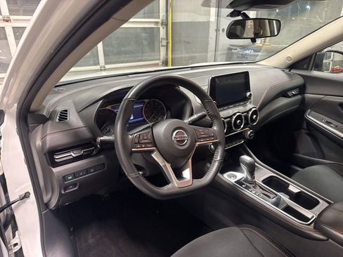 Used 2022 Nissan Sentra SR image 9
