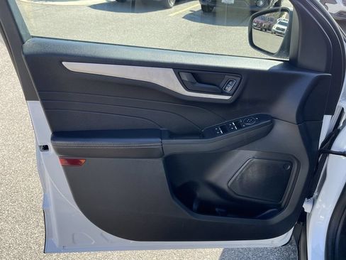 Used 2021 Ford Escape S FWD image 21